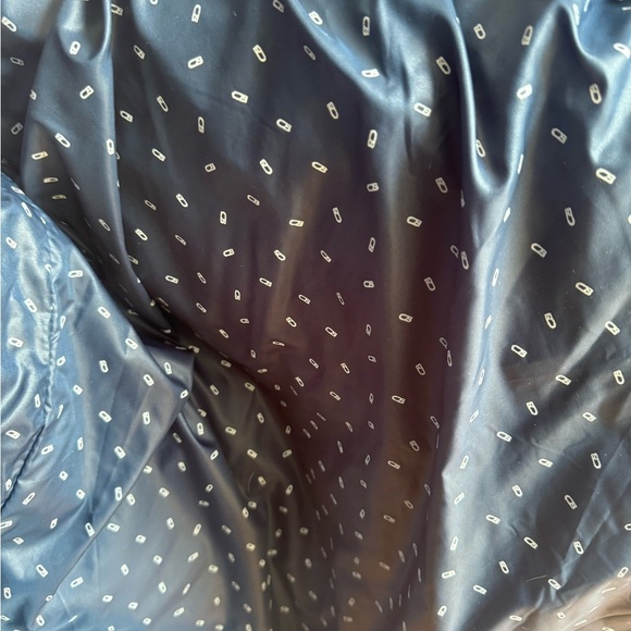 NWT! Women’s Blue Puffer Vest! Brand New!! - Picture 5 of 5